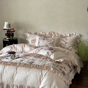 VILZSTUDIOS blush pink rose panel bedding set with contrasting ladder lace and ruffled borders