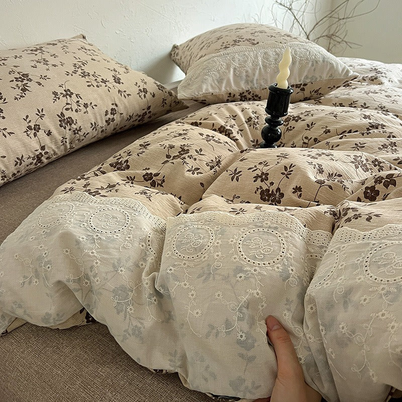 VILZSTUDIOS patterned cotton bedding set with white scalloped floral eyelet lace borders