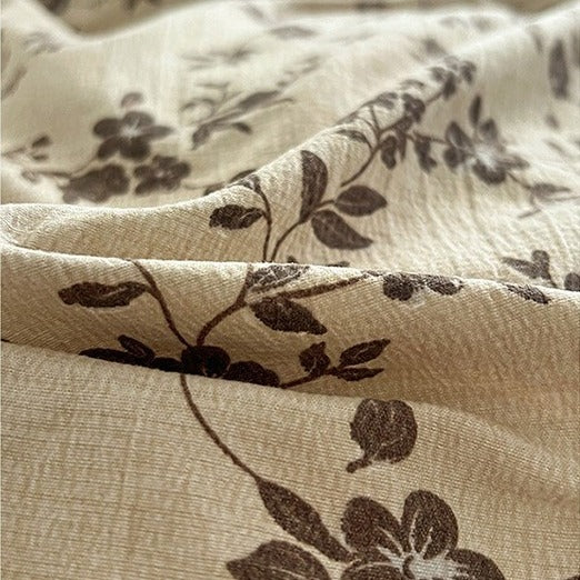 VILZSTUDIOS patterned cotton bedding set with white scalloped floral eyelet lace borders
