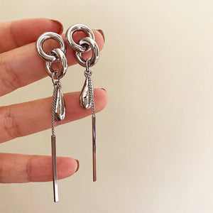 VILZSTUDIOS Sculpted chain drop earrings with teardrop charm