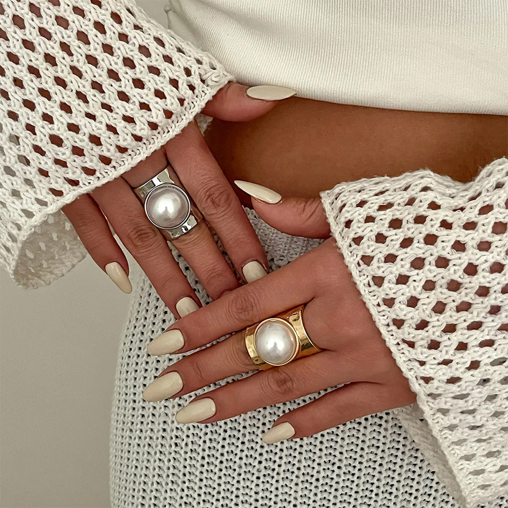 VILZSTUDIOS Pearl chunky ring with sculpted metal band