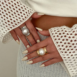VILZSTUDIOS Pearl chunky ring with sculpted metal band