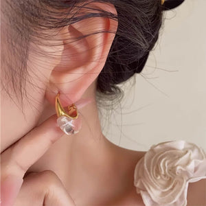 VILZSTUDIOS Stylish clear hoop earrings in a modern design