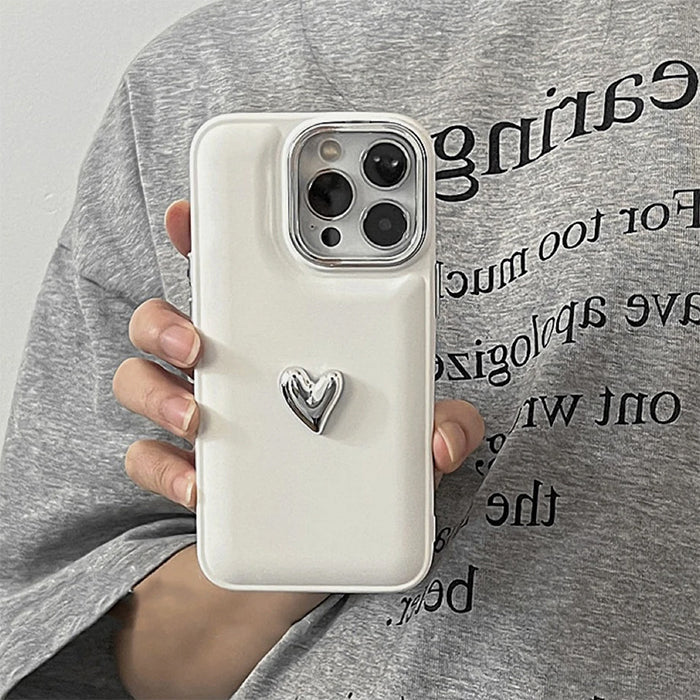 VILZSTUDIOS Minimalist heart design iPhone case