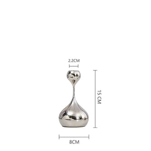 VILZSTUDIOS Sleek silver candle holder for modern home decor