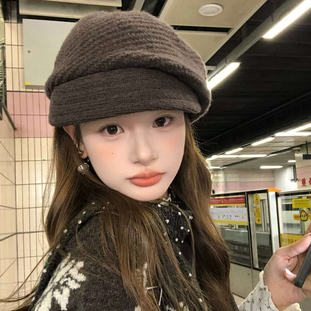VILZSTUDIOS grey slouchy knit newsboy cap