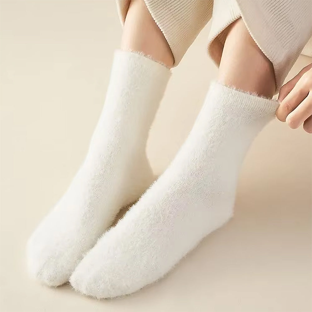 VILZSTUDIOS Soft cozy socks for comfortable wear