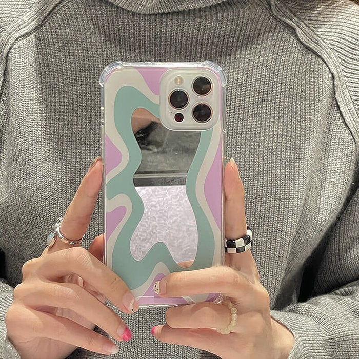 VILZSTUDIOS Stylish iPhone case with wave design