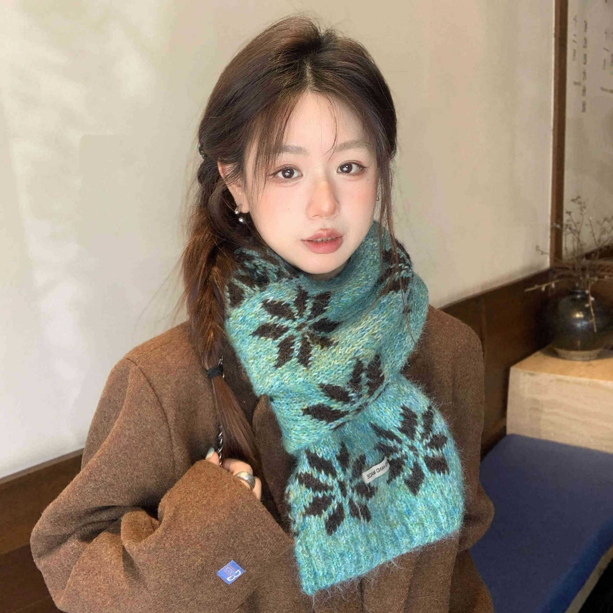 VILZSTUDIOS soft starburst knit scarf
