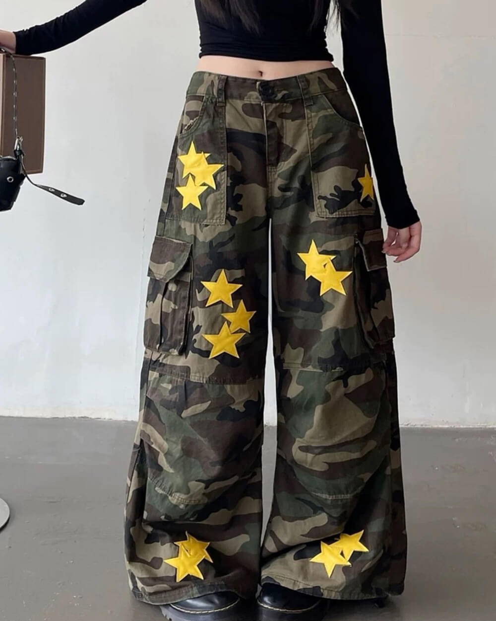 VILZSTUDIOS Camo cargo pants with star embroidery