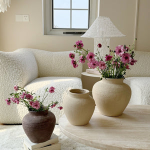 VILZSTUDIOS beige rustic textured ceramic vase