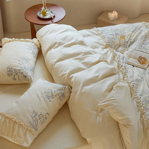 VILZSTUDIOS Ivory duvet cover set with blue-grey floral sketches and gathered ruffle trim