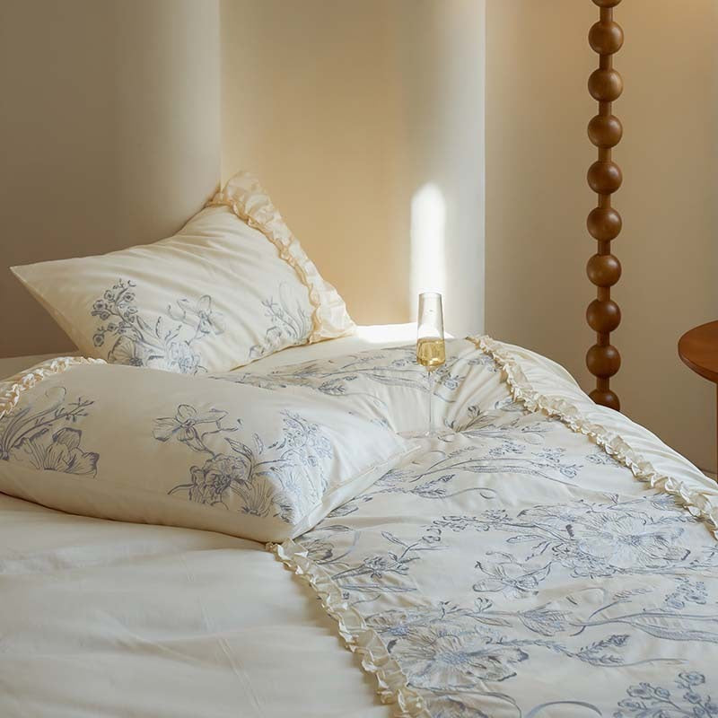 VILZSTUDIOS Ivory duvet cover set with blue-grey floral sketches and gathered ruffle trim