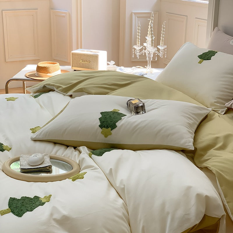 VILZSTUDIOS two-tone cotton duvet cover set with raised cartoon motifs and a neutral reverse