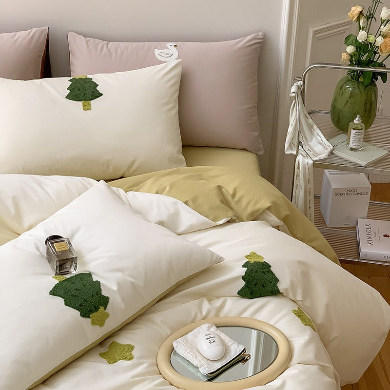 VILZSTUDIOS two-tone cotton duvet cover set with raised cartoon motifs and a neutral reverse