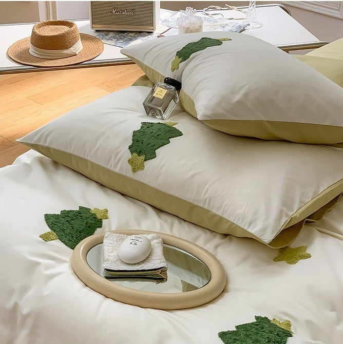 VILZSTUDIOS two-tone cotton duvet cover set with raised cartoon motifs and a neutral reverse