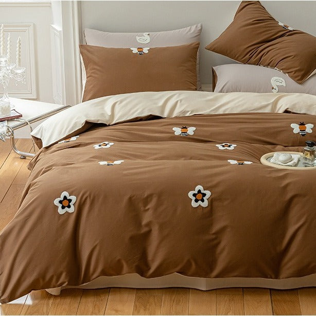 VILZSTUDIOS two-tone cotton duvet cover set with raised cartoon motifs and a neutral reverse