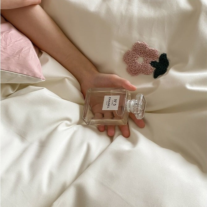 VILZSTUDIOS two-tone cotton duvet cover set with tufted floral or animal embroidery