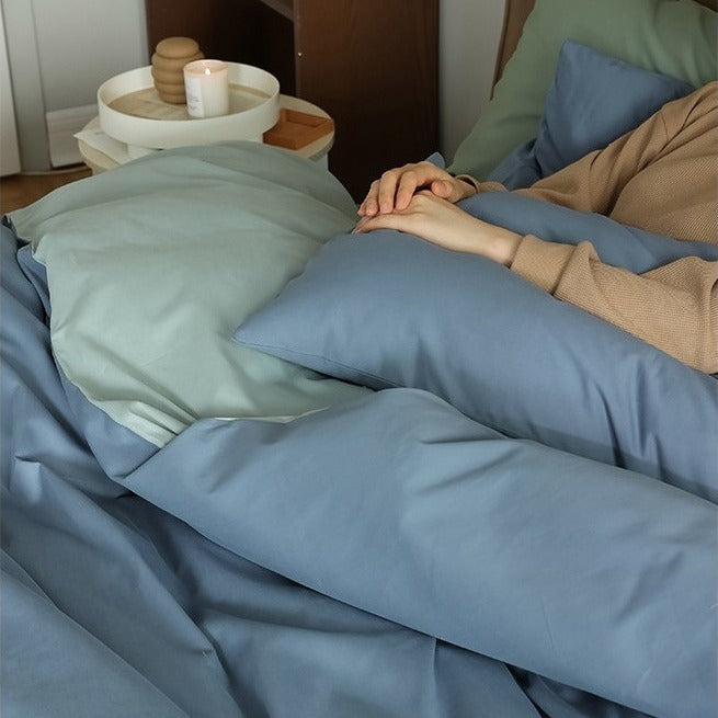 VILZSTUDIOS two-tone solid-color reversible bed sheet with neat edge stitching