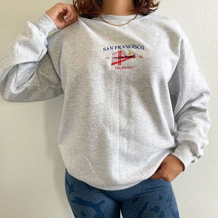 VILZSTUDIOS Urban embroidered sweatshirt for streetwear fashion