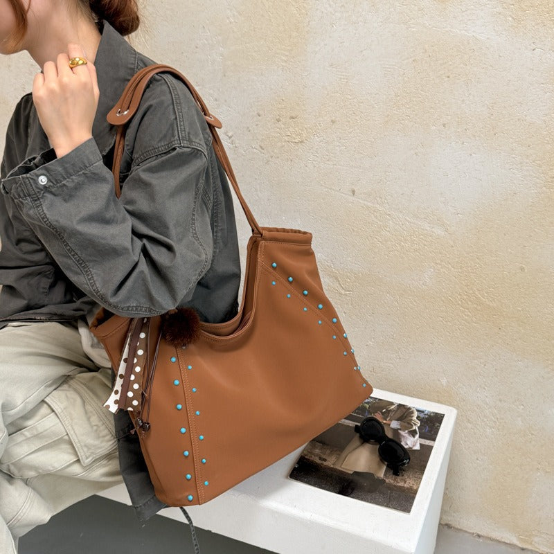 VILZSTUDIOS black trapezoidal studded shoulder bag