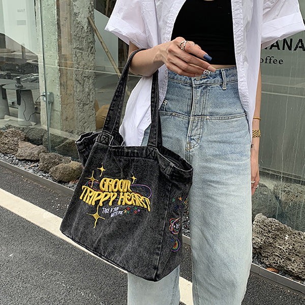 VILZSTUDIOS Trendy denim bag with heart design