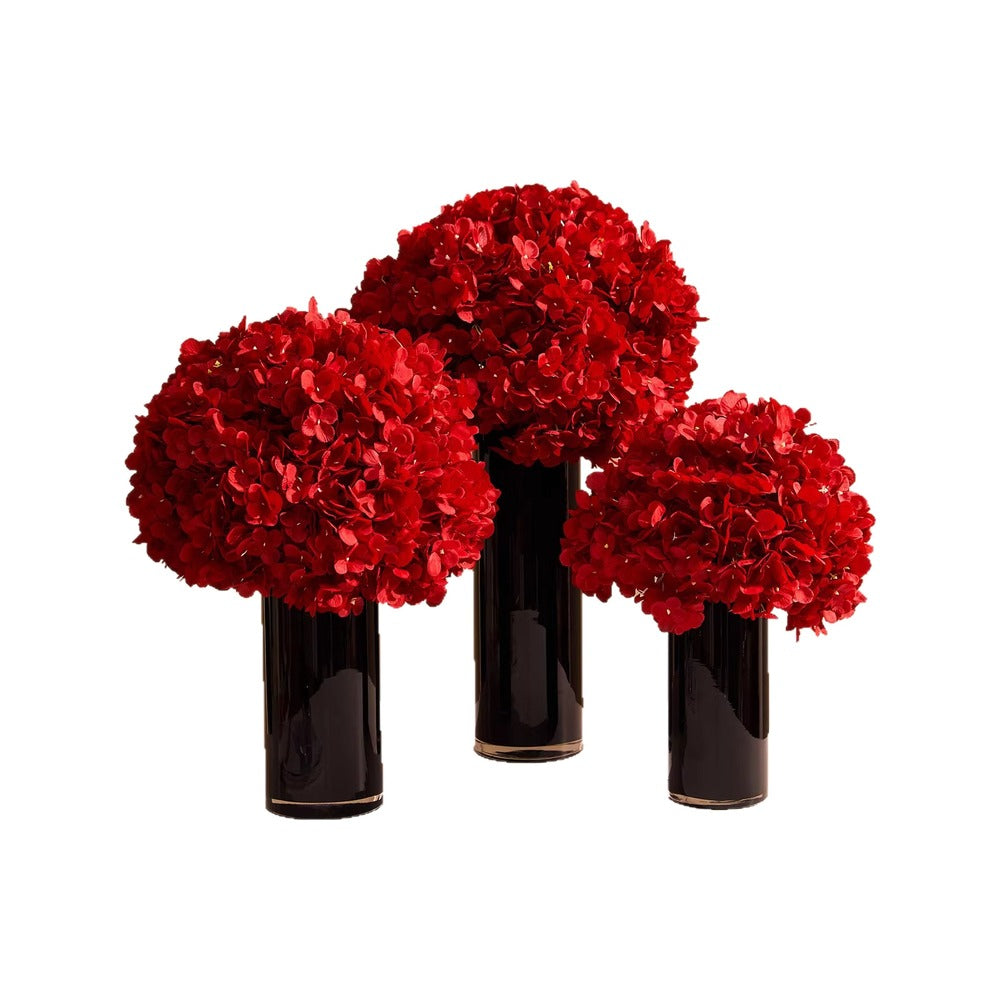 VILZSTUDIOS red hydrangea floral arrangement in black vase