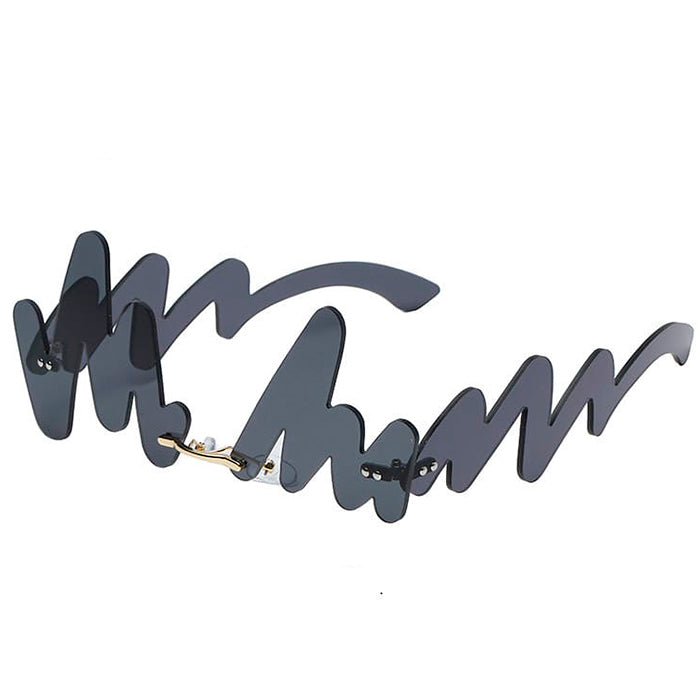 VILZSTUDIOS Stylish wavy frame sunglasses with tinted lenses