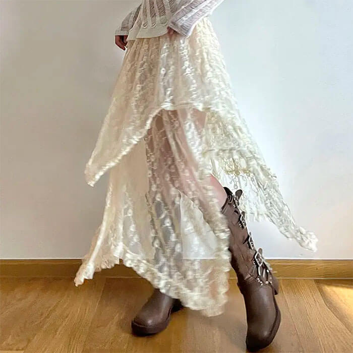 VILZSTUDIOS Asymmetrical lace skirt from VILZSTUDIOS