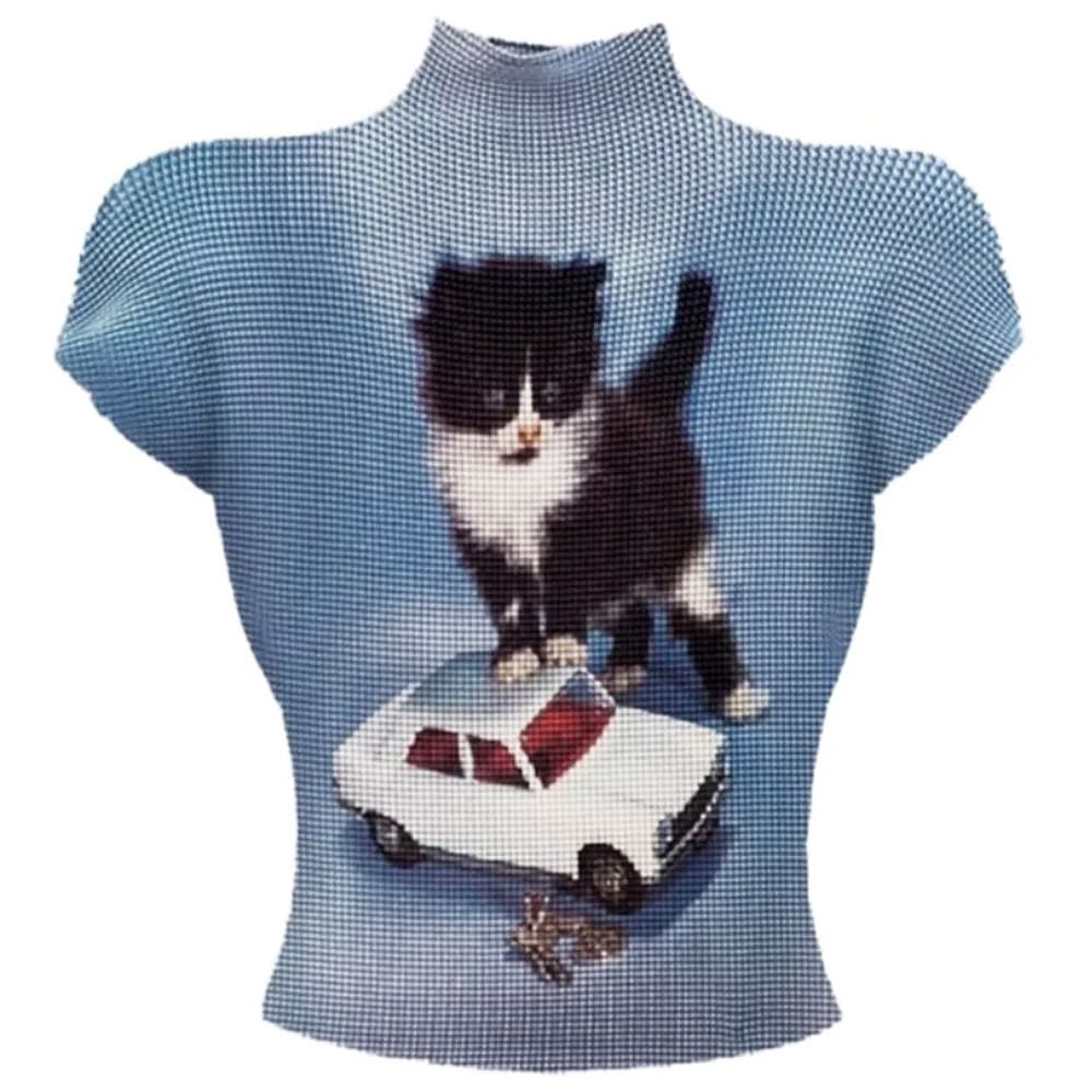 VILZSTUDIOS Whimsical Y2K style cat graphic tee