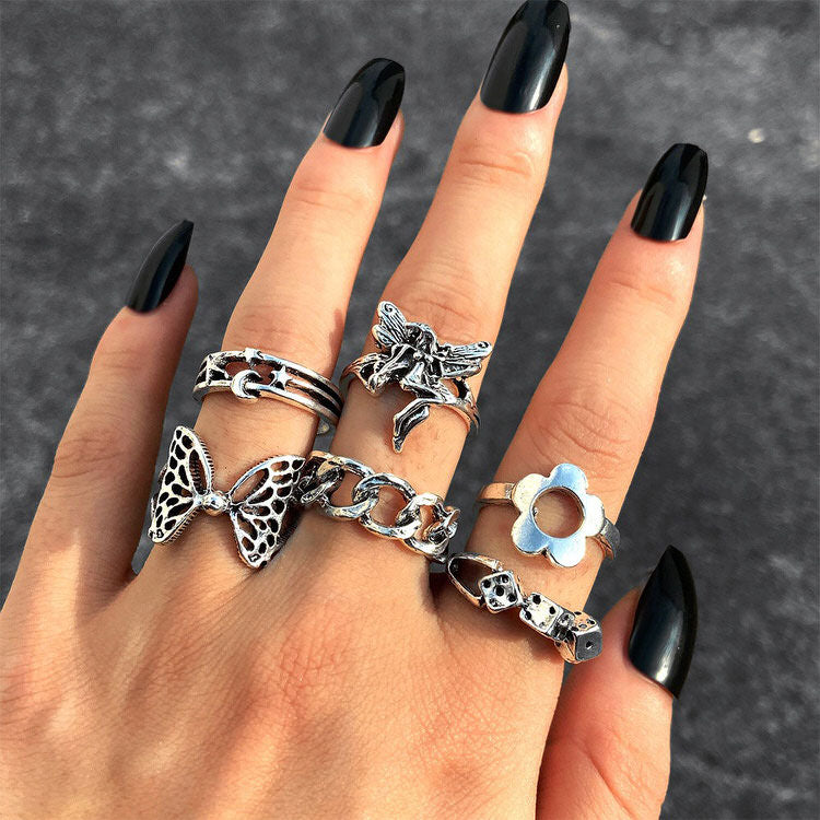 VILZSTUDIOS Whimsical grunge aesthetic ring set for fashion lovers