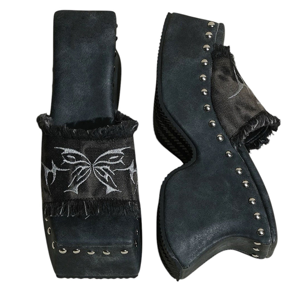 VILZSTUDIOS Unique platform slide sandals with butterfly embroidery