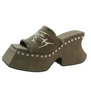 VILZSTUDIOS Unique platform slide sandals with butterfly embroidery