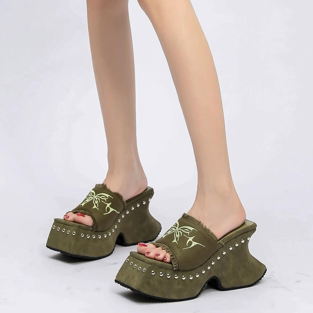 VILZSTUDIOS Unique platform slide sandals with butterfly embroidery