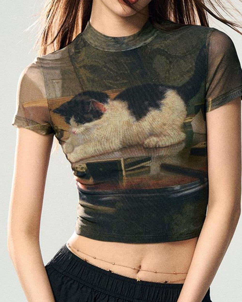 VILZSTUDIOS Whimsical kitten graphic top for casual wear