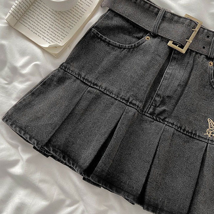VILZSTUDIOS Whimsical denim mini skirt with pleated design