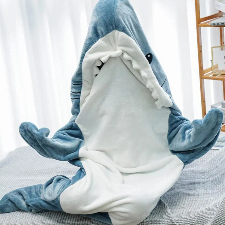 VILZSTUDIOS Cozy shark blanket for warmth and comfort