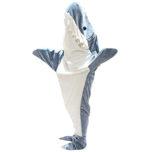 VILZSTUDIOS Cozy shark blanket for warmth and comfort