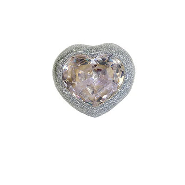 VILZSTUDIOS Adjustable heart ring in a bold Y2K style