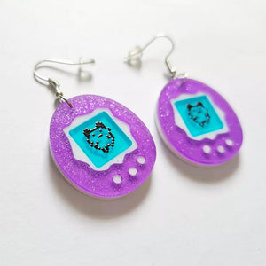 VILZSTUDIOS Tamagotchi-shaped earrings in acrylic material