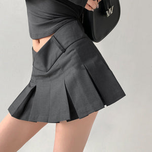 VILZSTUDIOS Stylish pleated skirt from VILZSTUDIOS
