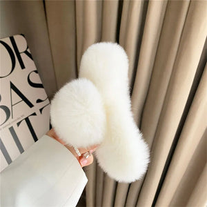 VILZSTUDIOS Stylish hair claw accessory for fashion enthusiasts