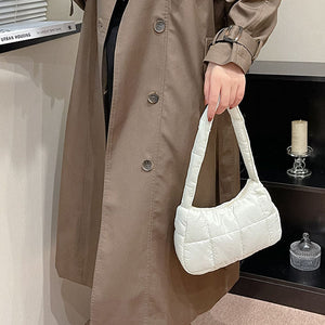 VILZSTUDIOS Stylish Y2K quilted baguette bag