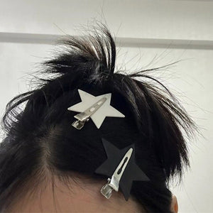 VILZSTUDIOS Y2K style hair clip set with five pieces