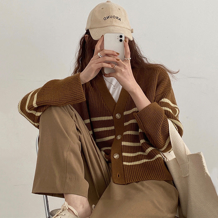 VILZSTUDIOS Striped knit cardigan for fashion-forward styles