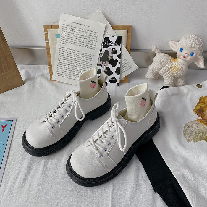VILZSTUDIOS Stylish lace-up oxfords in vegan leather