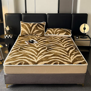 VILZSTUDIOS earth-toned zebra-stripe and mottled marble fleece fitted sheet with contrasting plush trim